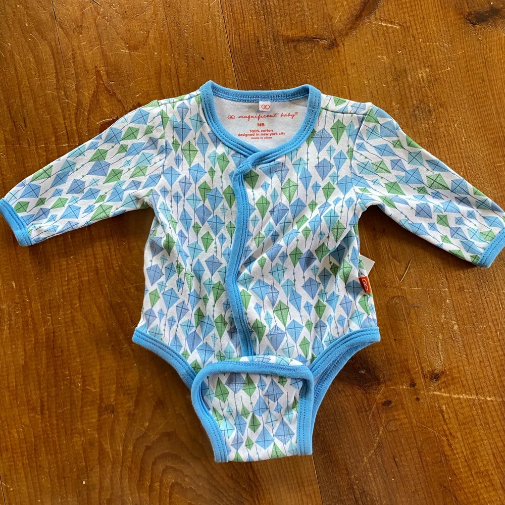 Magnificent Baby newborn long sleeve onesie blue kites